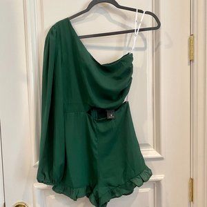 NWT Lulu's One Shoulder Forrest Green Romper size XS